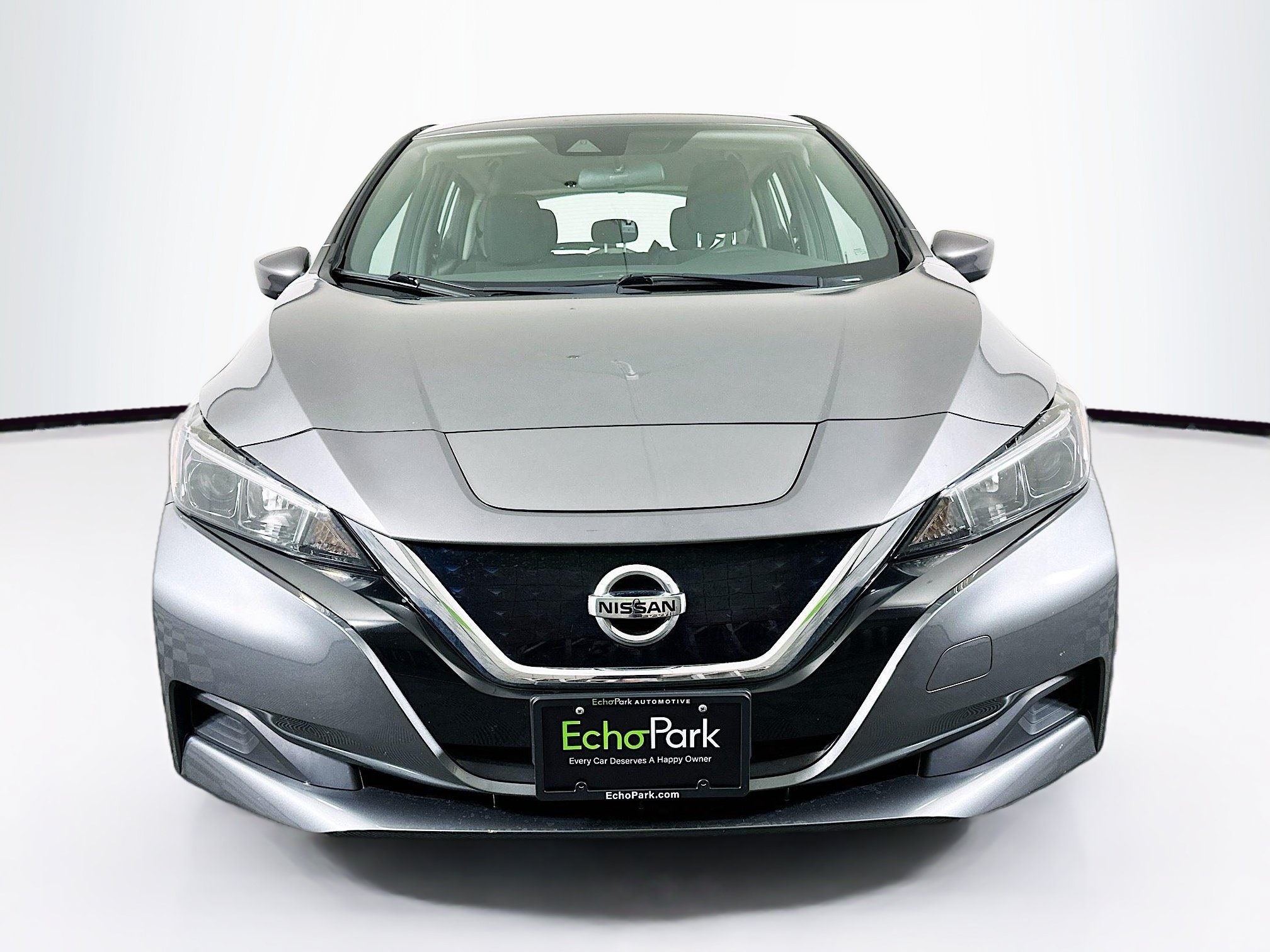 Used 2022 Nissan Leaf S FWD image 2