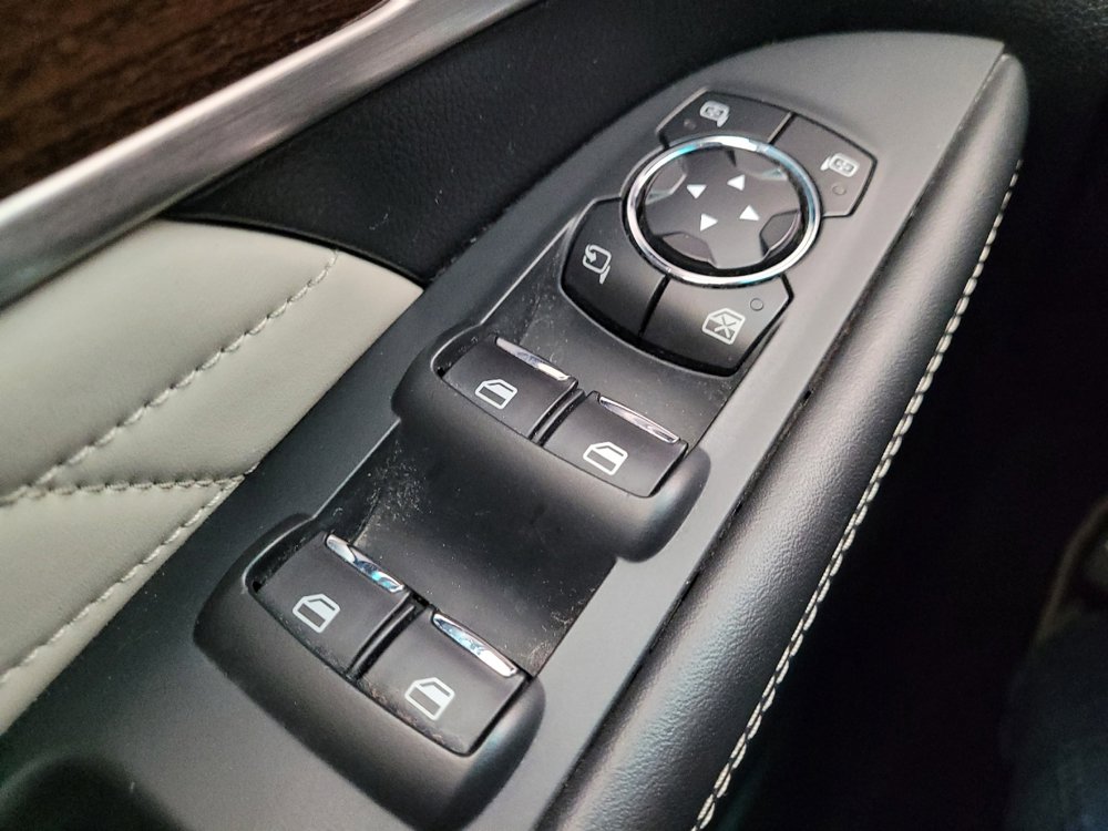 Used 2016 Ford Explorer Platinum AWD/4WD image 27