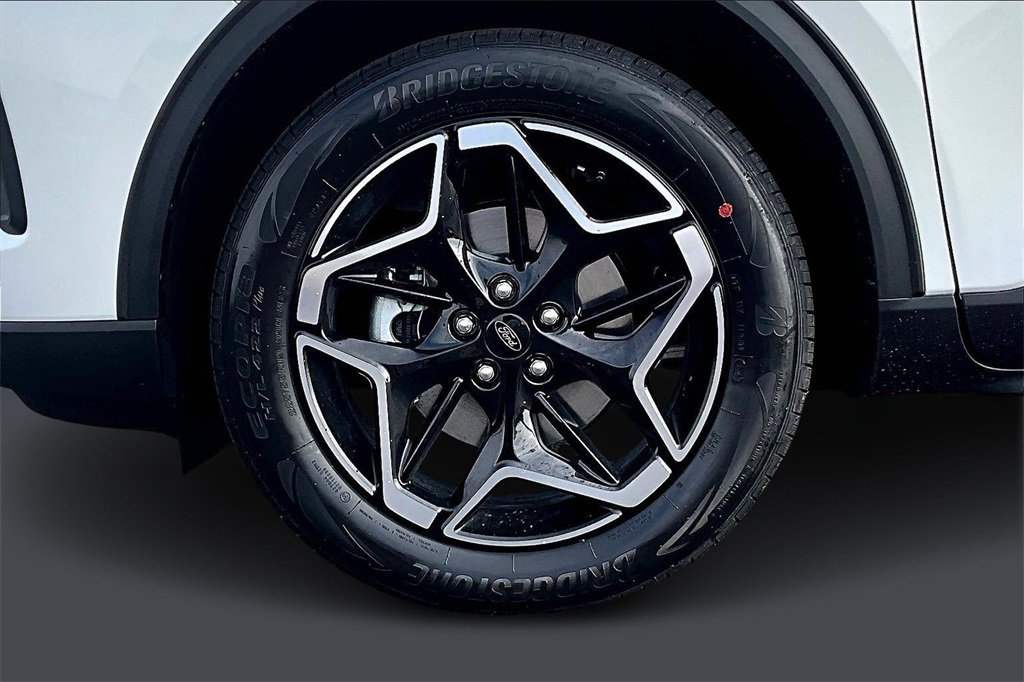 New 2026 Ford Escape Platinum w/ Premium Technology Package image 13