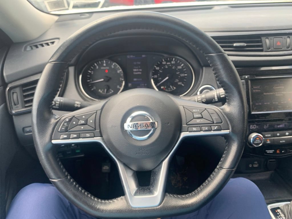 Used 2020 Nissan Rogue SV AWD/4WD image 19