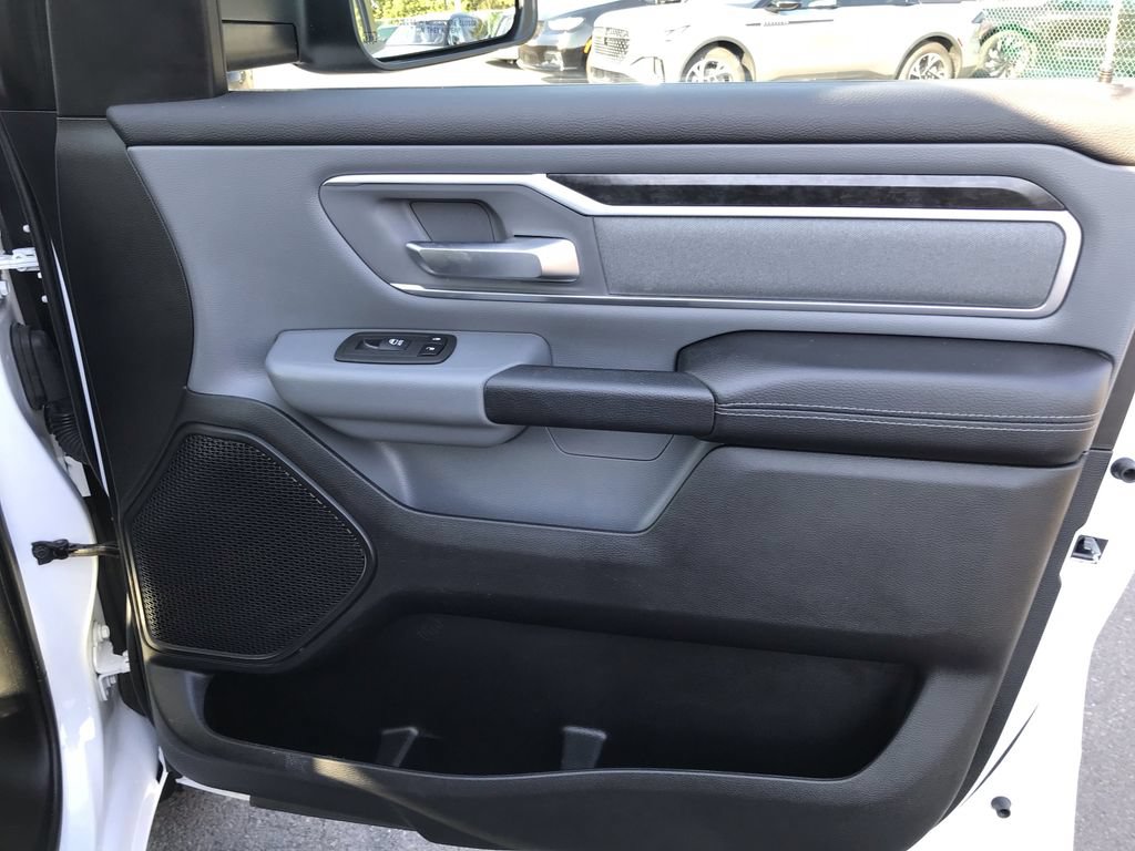 Used 2022 RAM 1500 Big Horn AWD/4WD image 16