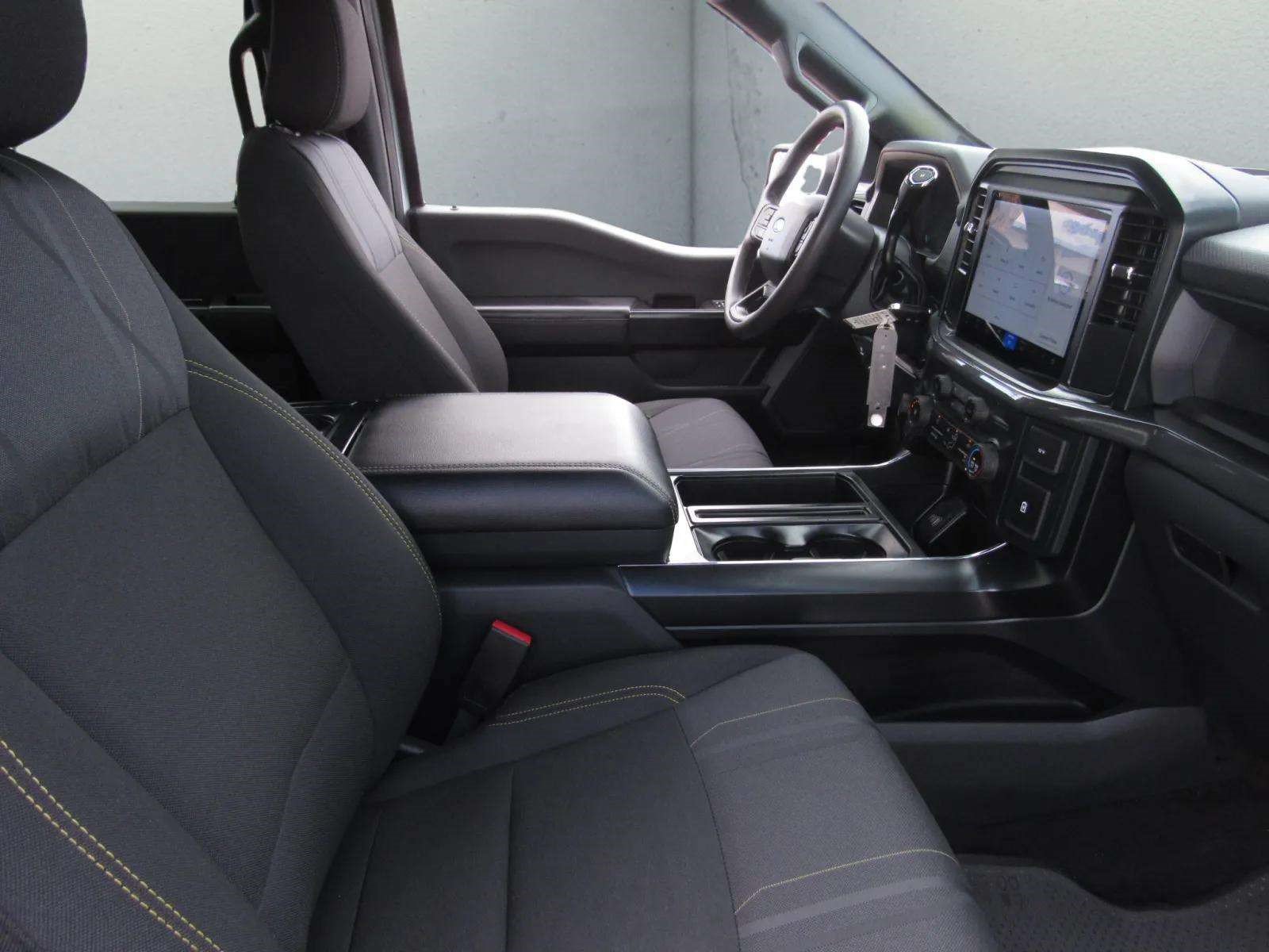 Used 2025 Ford F150 STX w/ Equipment Group 200A RWD image 8