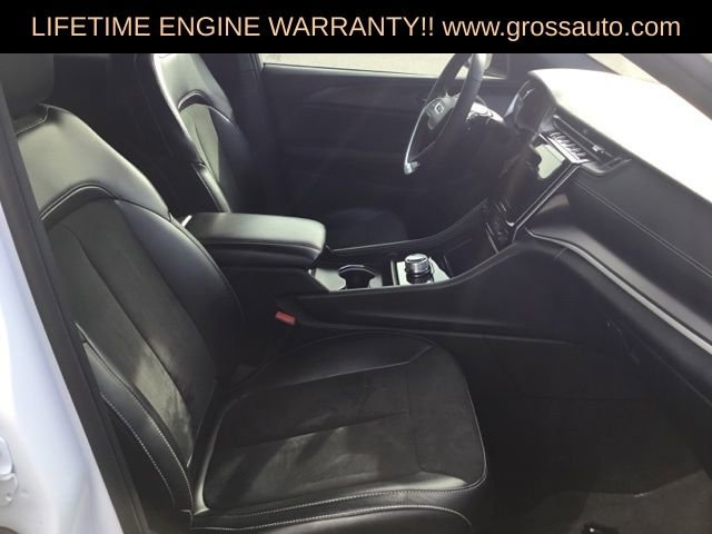 Used 2025 Jeep Grand Cherokee Altitude AWD/4WD image 20
