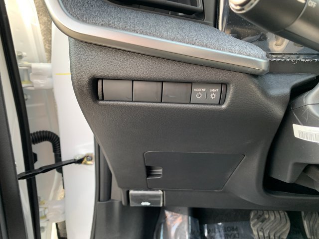 Used 2026 Nissan Kicks SV w/ Interior Electronics Package AWD/4WD image 30