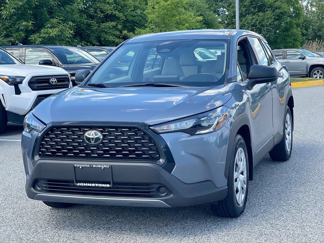 Certified 2023 Toyota Corolla Cross L AWD/4WD image 2