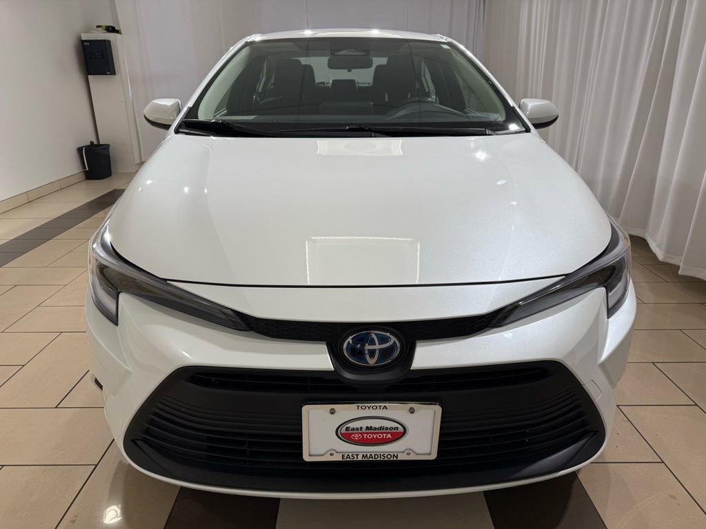 Certified 2025 Toyota Corolla LE w/ LE Premium Package image 8