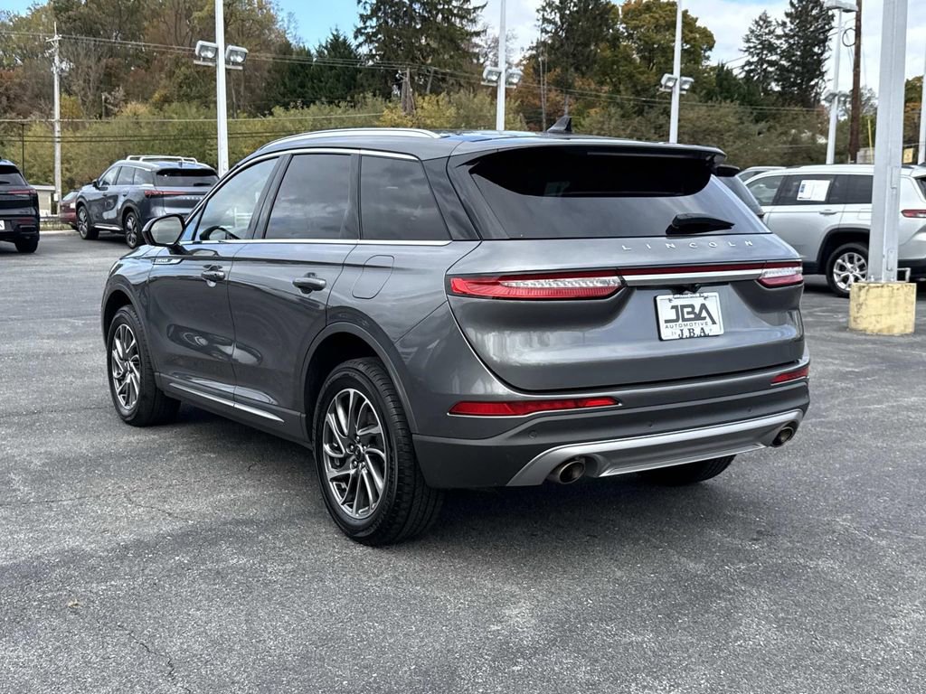 Used 2022 Lincoln Corsair AWD w/ Equipment Group 101A image 24