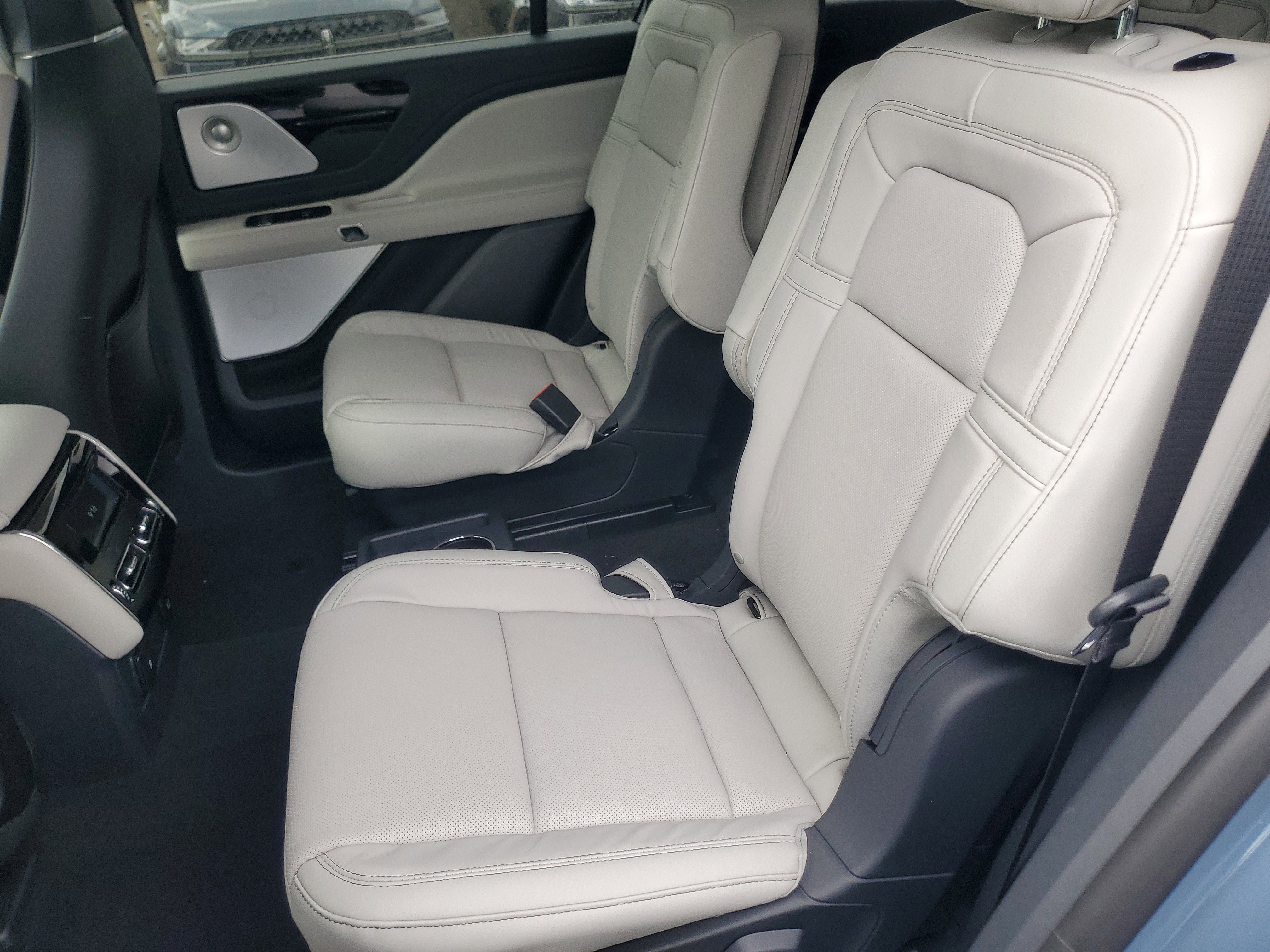 New 2026 Lincoln Aviator Reserve AWD/4WD image 24
