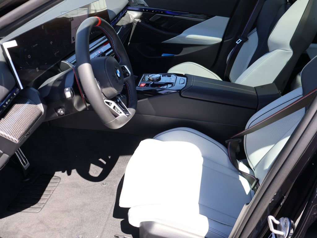 New 2026 BMW M5 w/ Executive Package image 42