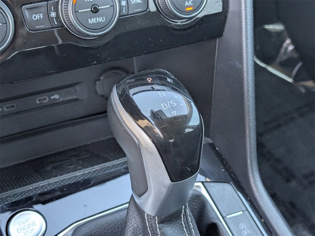 Used 2024 Volkswagen Taos SE image 17