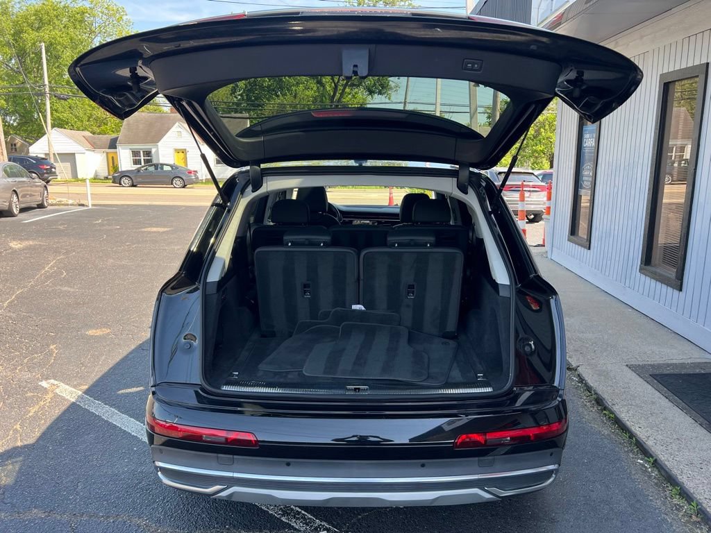 Used 2023 Audi Q7 3.0T Premium w/ Convenience Package AWD/4WD image 20
