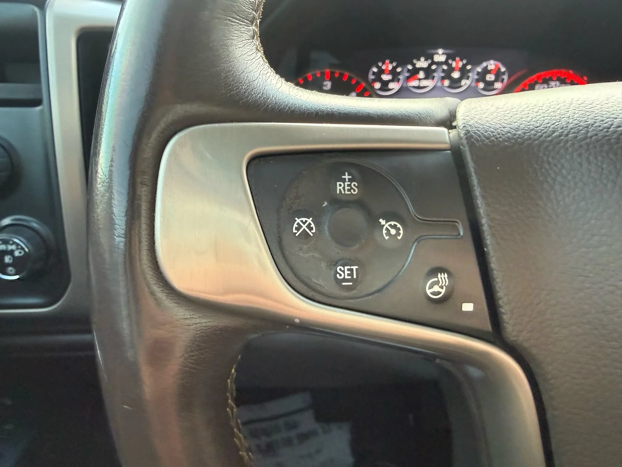 Used 2014 GMC Sierra 1500 Denali w/ Suspension Package, Off-Road AWD/4WD image 20