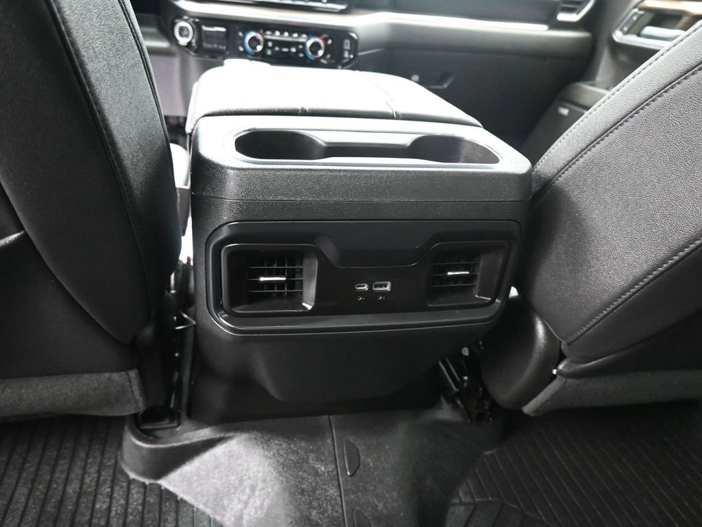 Used 2023 Chevrolet Silverado 1500 RST image 2