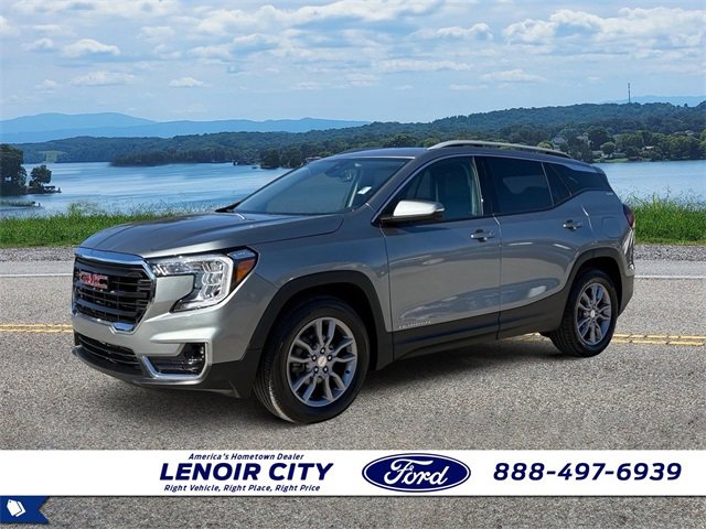 Used 2024 GMC Terrain SLT image 3