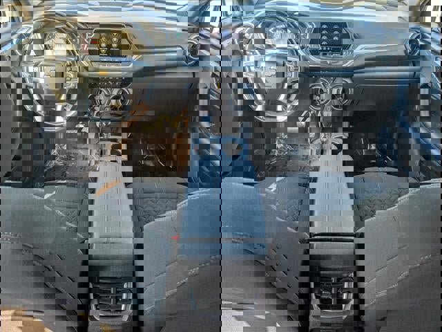 Used 2020 Chevrolet Blazer LT image 19