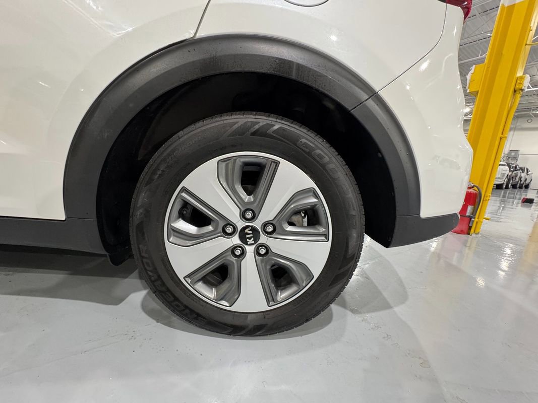 Used 2019 Kia Niro LX image 42