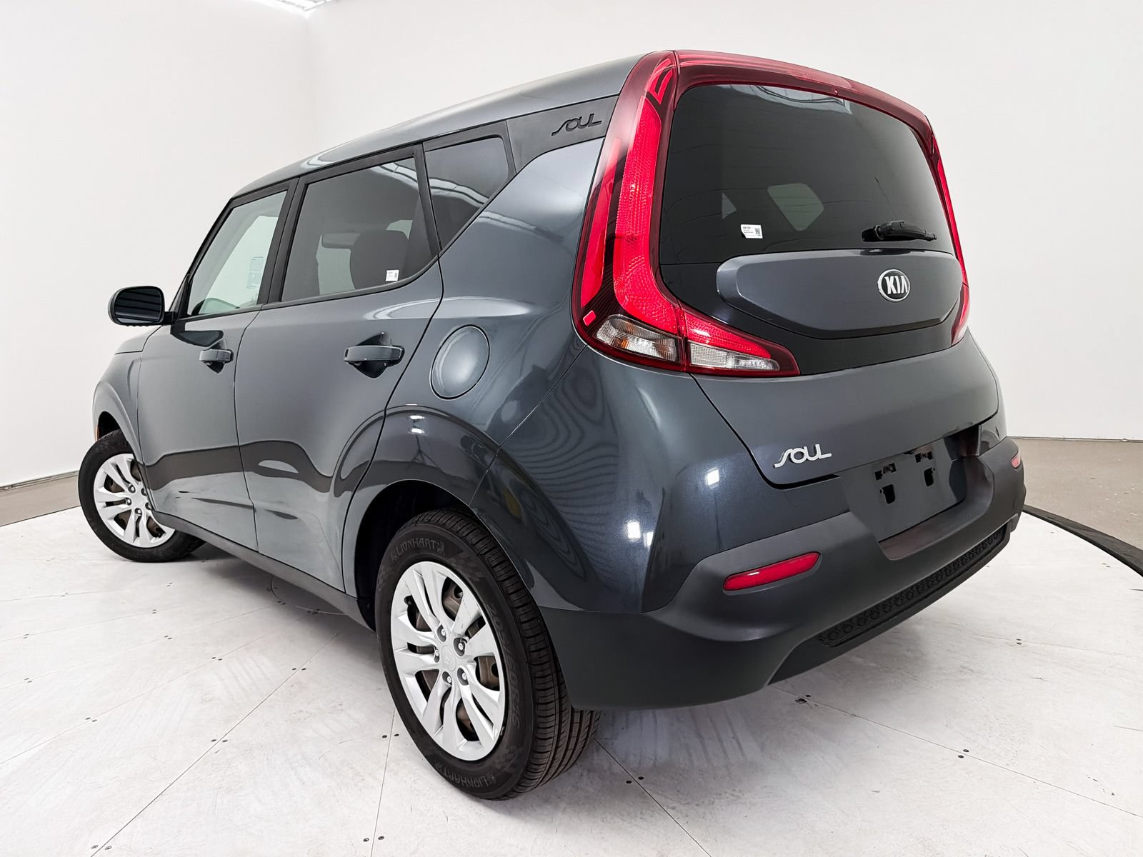 Used 2021 Kia Soul LX FWD image 6