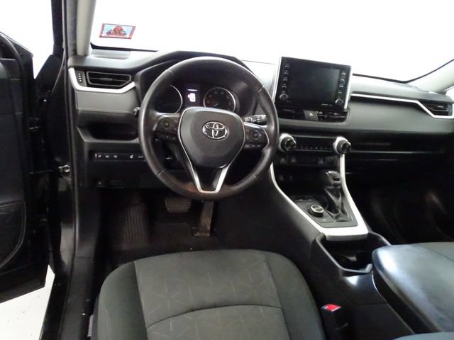 Used 2021 Toyota RAV4 XLE w/ Convenience Package AWD/4WD image 5