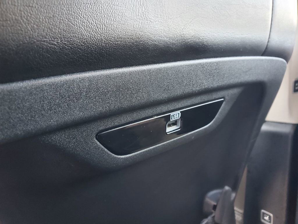 Used 2019 Chrysler Pacifica Limited w/ Tire & Wheel Group image 42