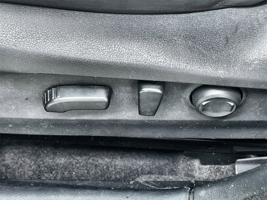 Used 2021 Subaru Outback Limited image 13