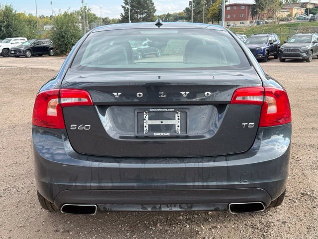 Used 2016 Volvo S60 T5 Premier w/ 19" Sport Package FWD image 4