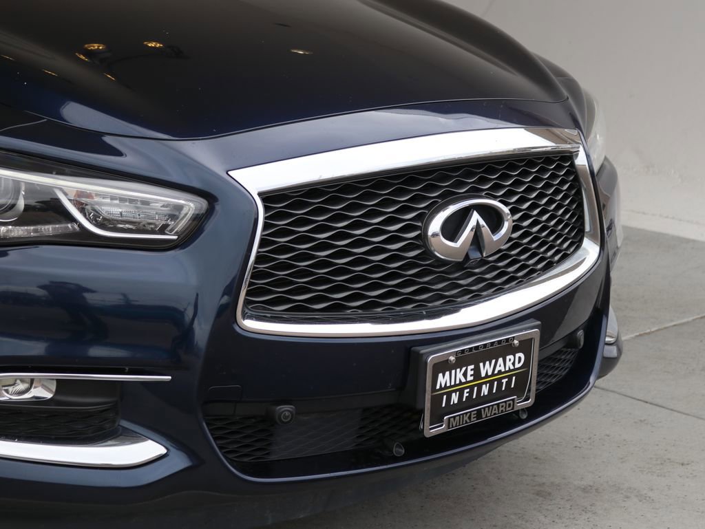 Used 2017 INFINITI QX60 Luxe w/ Deluxe Technology Package AWD/4WD image 12