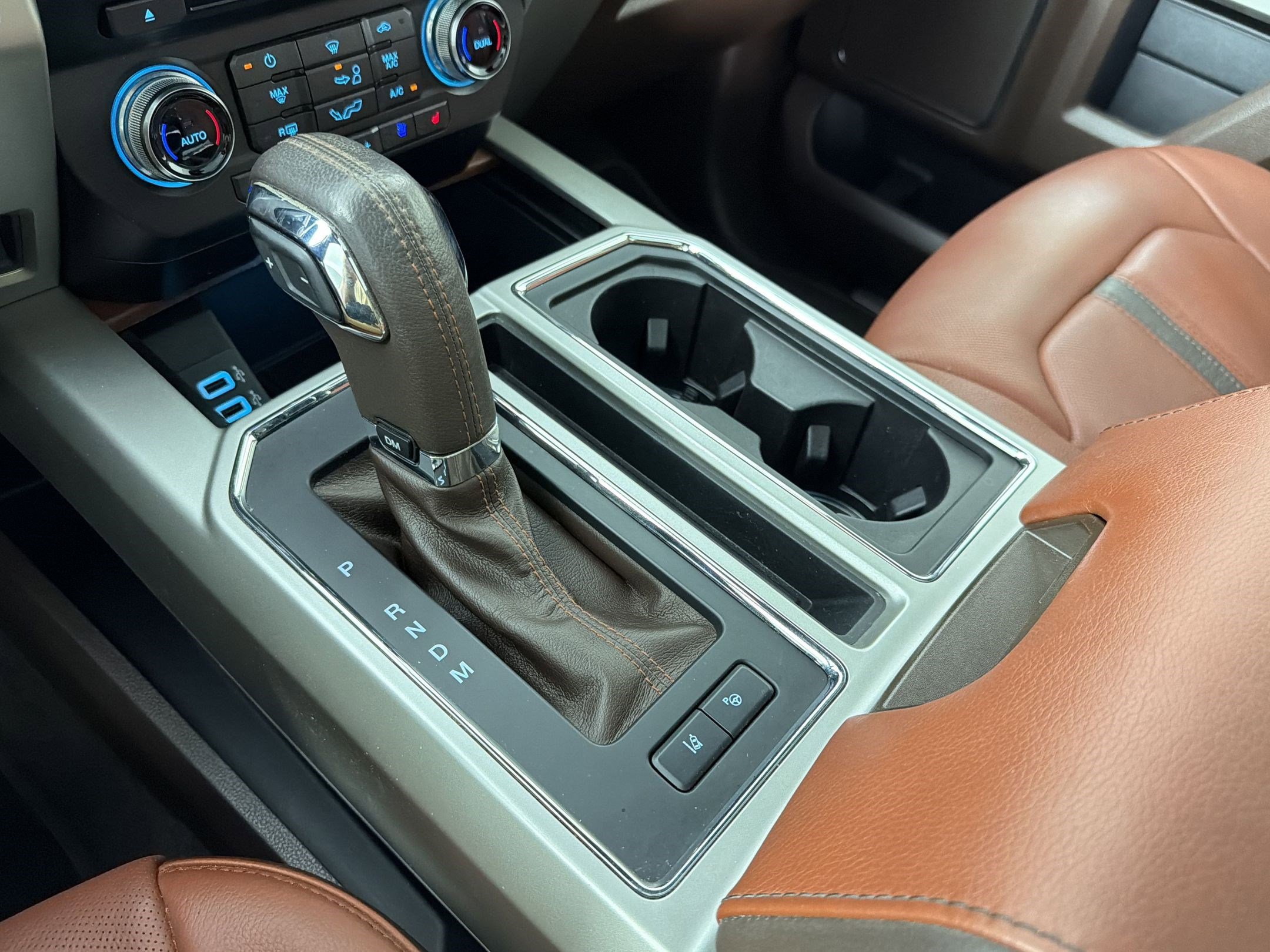 Used 2018 Ford F150 King Ranch w/ Equipment Group 601A Luxury image 26