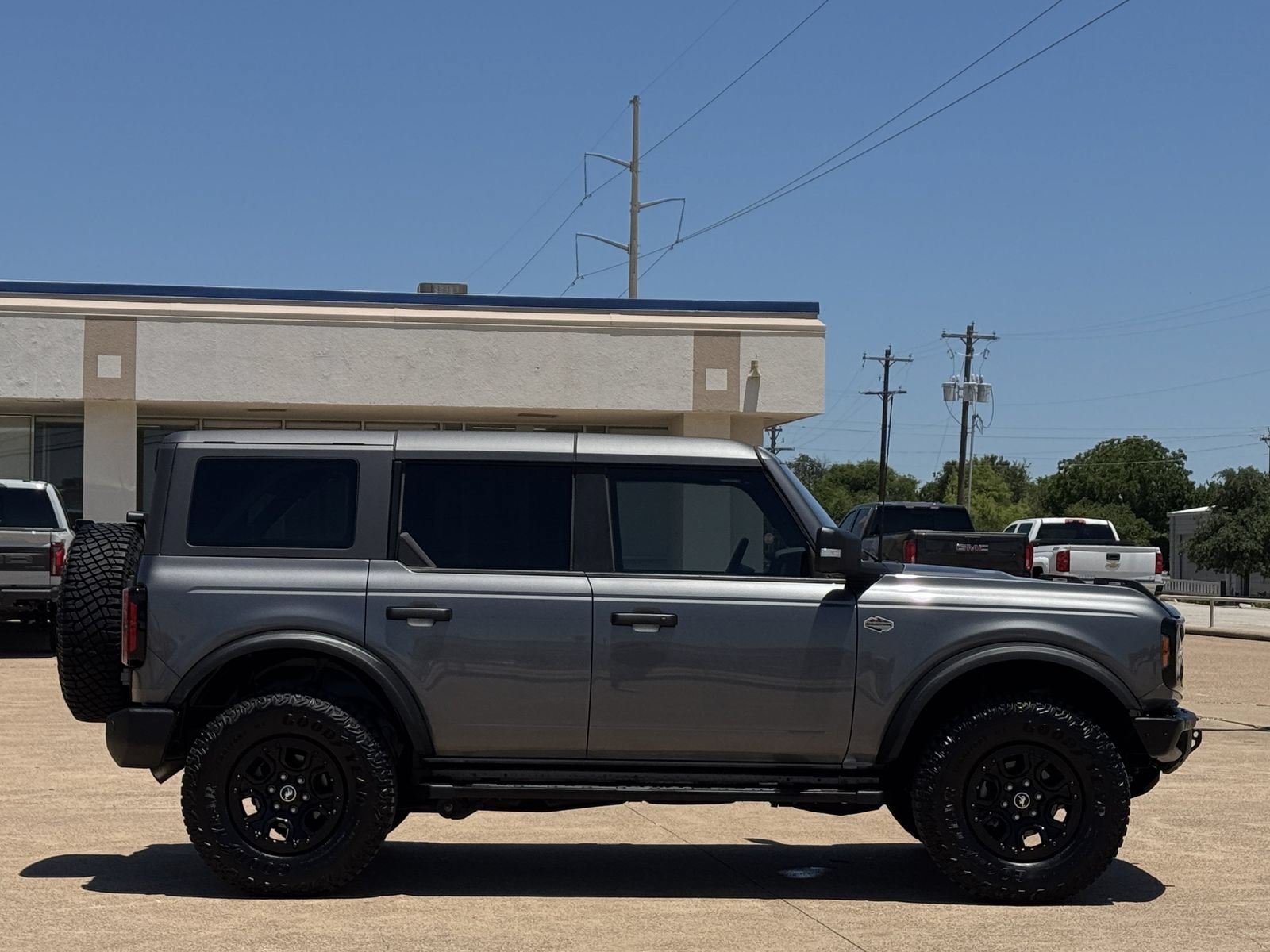 Used 2024 Ford Bronco Wildtrak AWD/4WD video 3