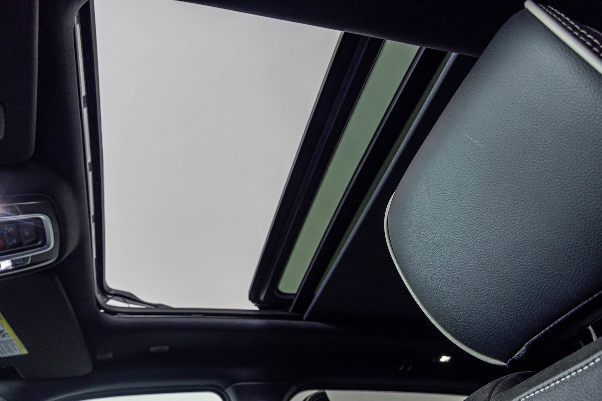 New 2026 RAM 1500 Laramie w/ Night Edition image 5