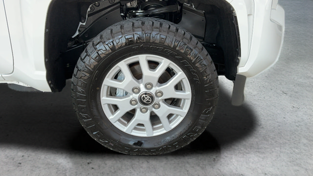 Used 2026 Toyota Tacoma SR5 AWD/4WD image 27