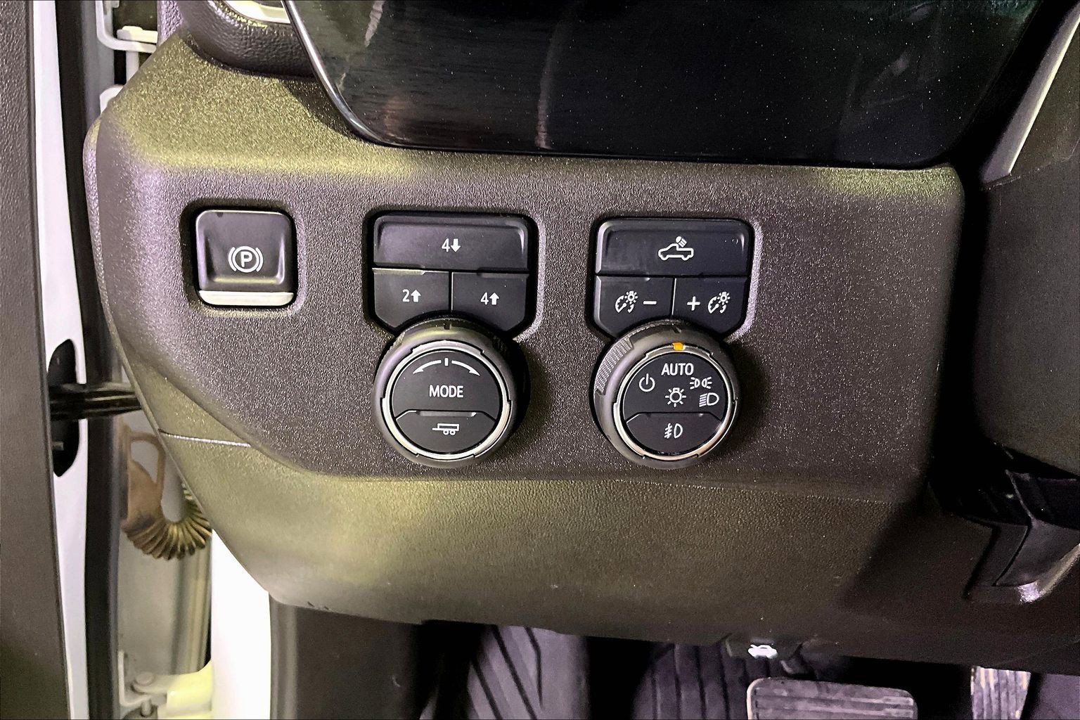 Used 2025 Chevrolet Silverado 2500 LT AWD/4WD image 18