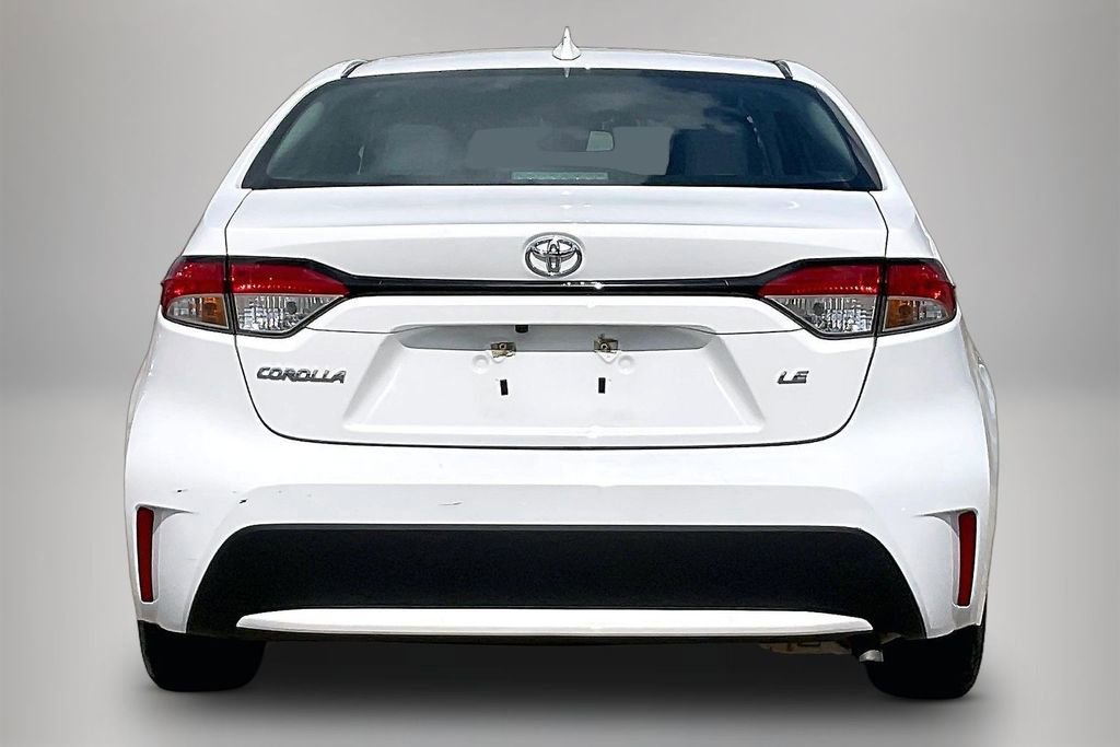 Used 2022 Toyota Corolla LE FWD image 6