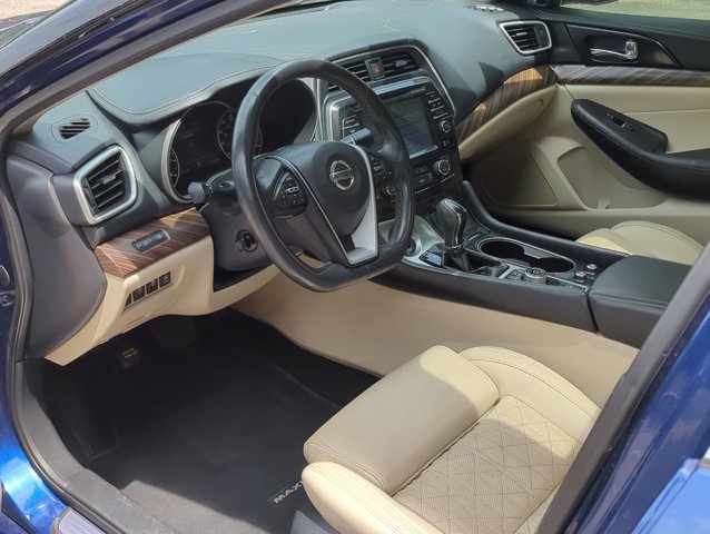Used 2017 Nissan Maxima Platinum FWD image 11