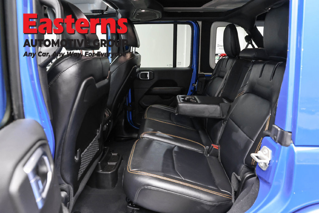 Used 2024 Jeep Wrangler Unlimited Sahara w/ Technology Group AWD/4WD image 22