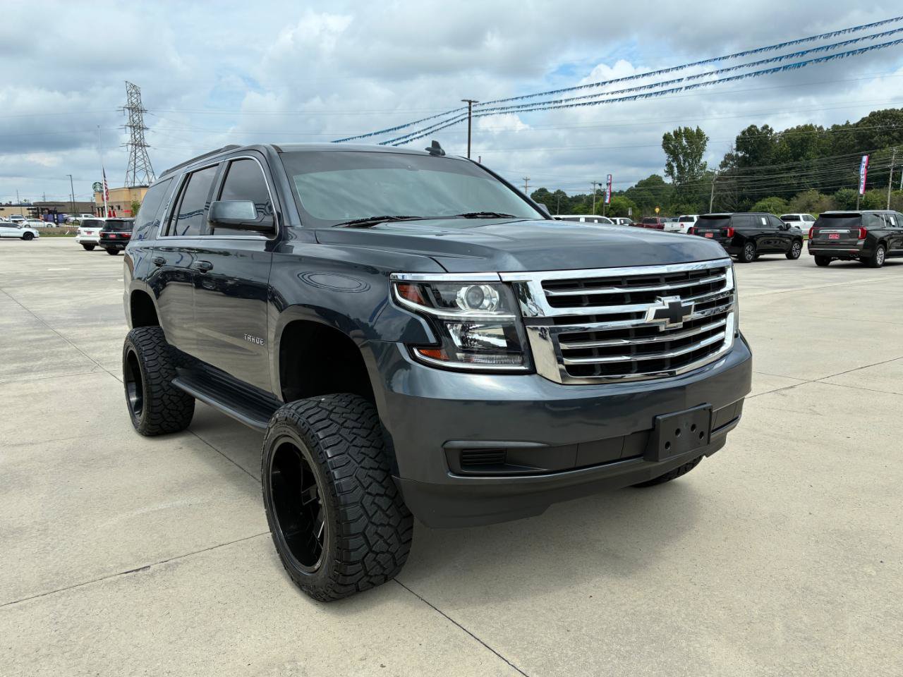 Used 2019 Chevrolet Tahoe LS AWD/4WD image 4
