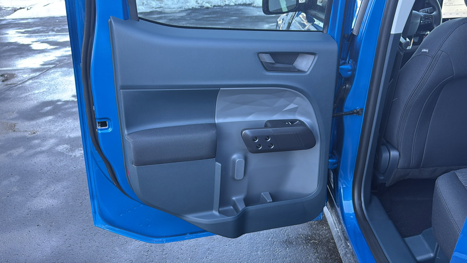 New 2025 Ford Maverick XL w/ Equipment Group 101A AWD/4WD image 18