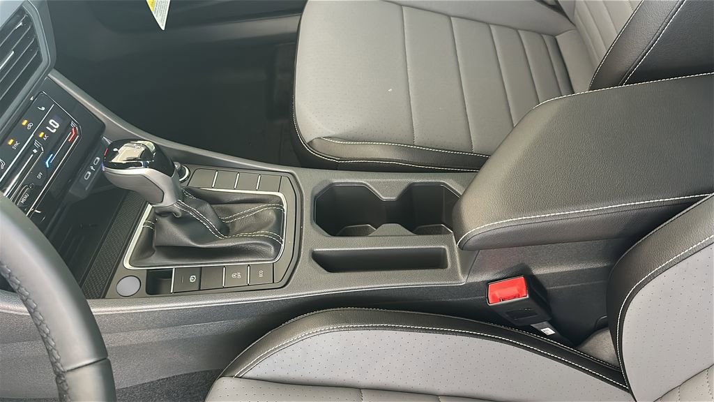 New 2026 Volkswagen Jetta SE image 17