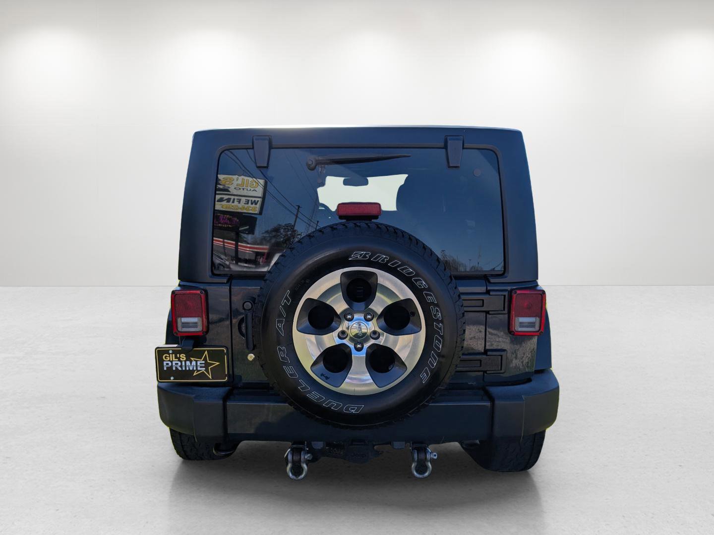 Used 2017 Jeep Wrangler Unlimited Sahara w/ Connectivity Group image 6