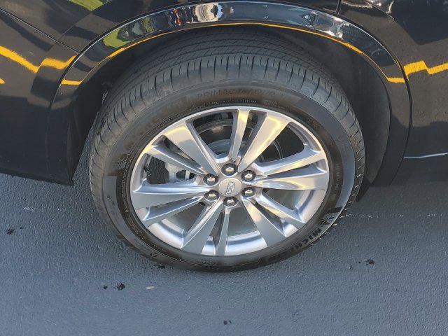 Certified 2024 Cadillac XT6 Premium Luxury w/ LPO, Floor Liner Package AWD/4WD image 6