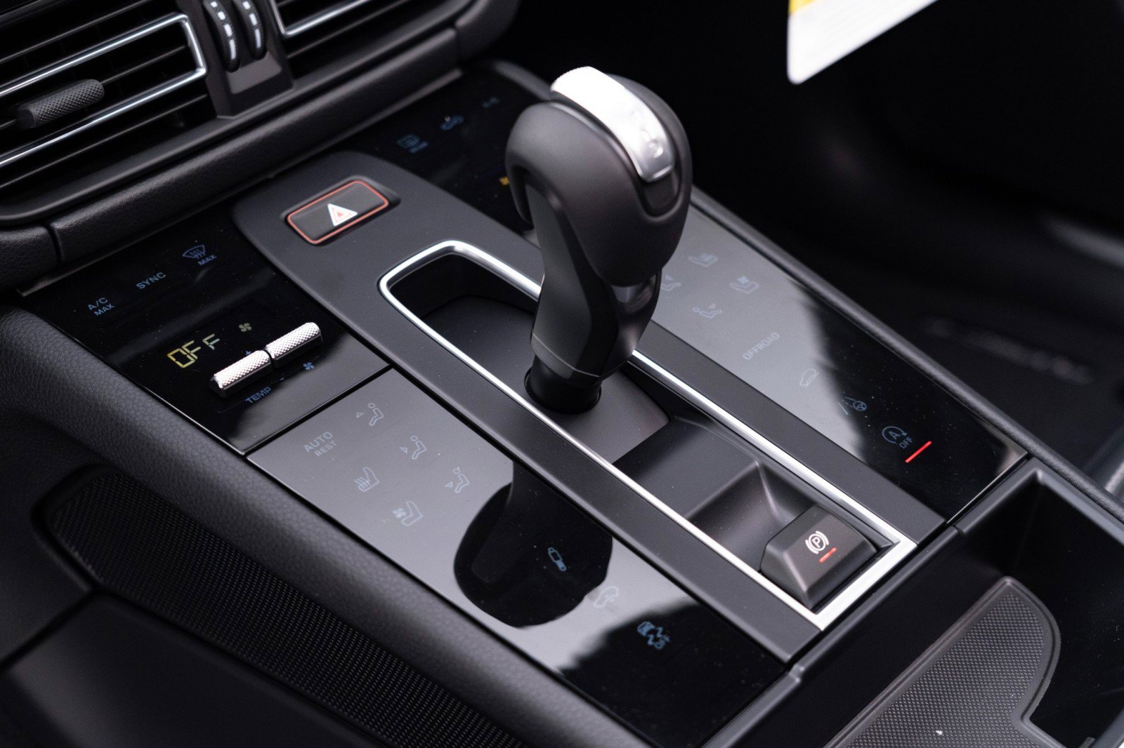 New 2026 Porsche Macan S image 28