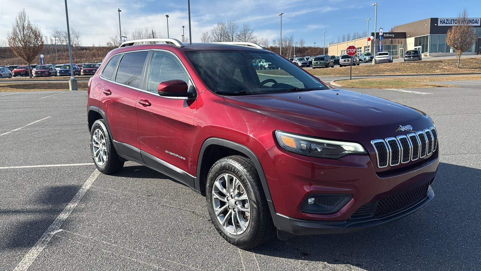 Used 2019 Jeep Cherokee Latitude Plus w/ Comfort/Convenience Group