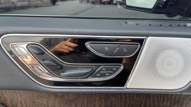 Used 2022 Lincoln Navigator L Black Label image 11