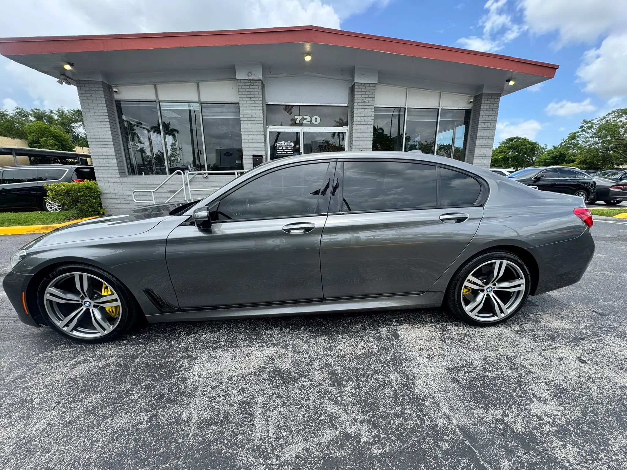 Used 2016 BMW 750i xDrive AWD/4WD image 8