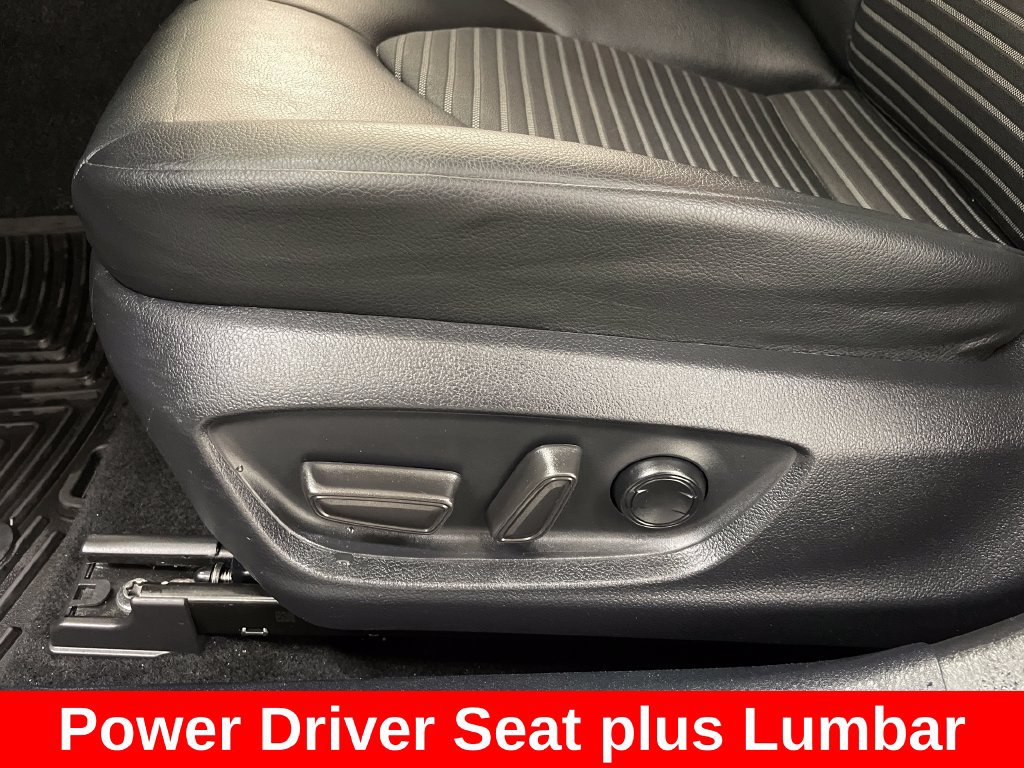 Used 2024 Toyota Camry SE FWD image 6