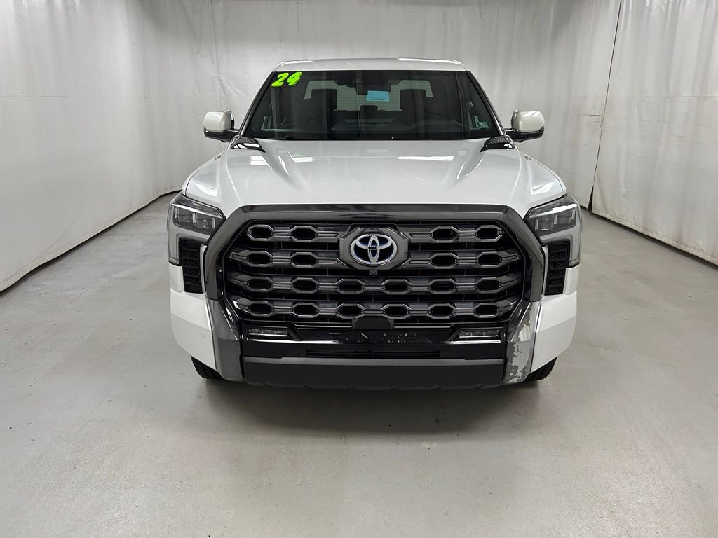Used 2024 Toyota Tundra Platinum AWD/4WD image 3