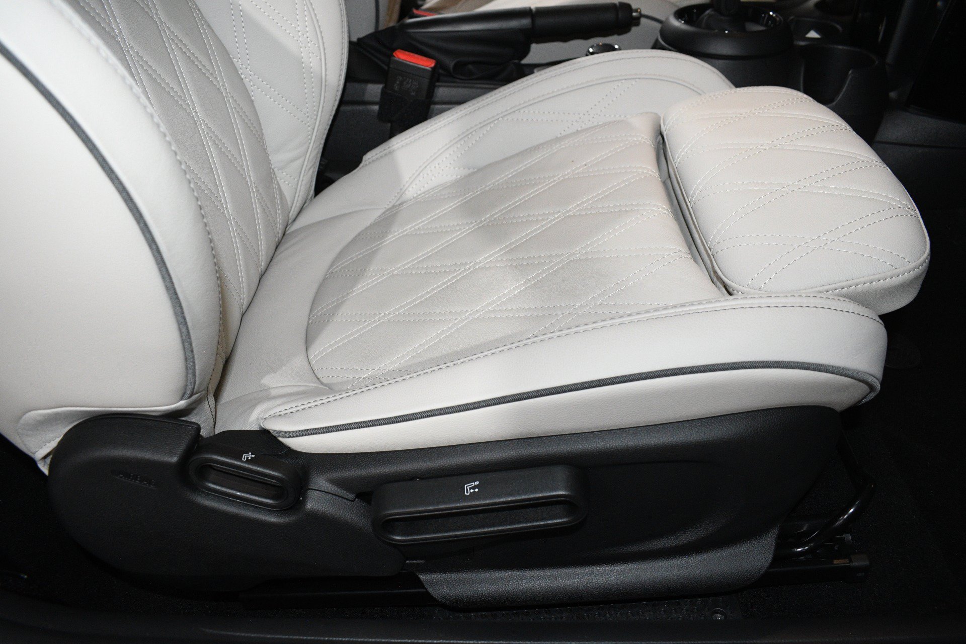 Used 2023 MINI Cooper S FWD image 14