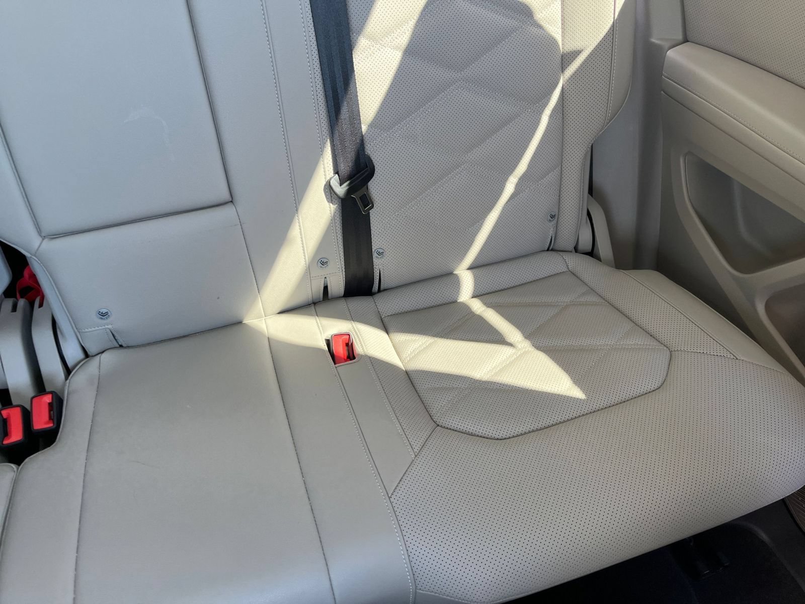 Used 2026 Volkswagen Atlas SE FWD image 41