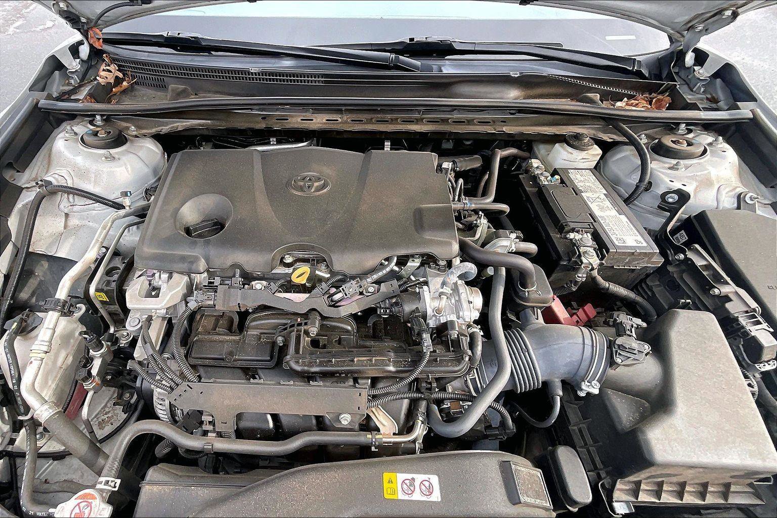 Used 2022 Toyota Camry XSE image 11