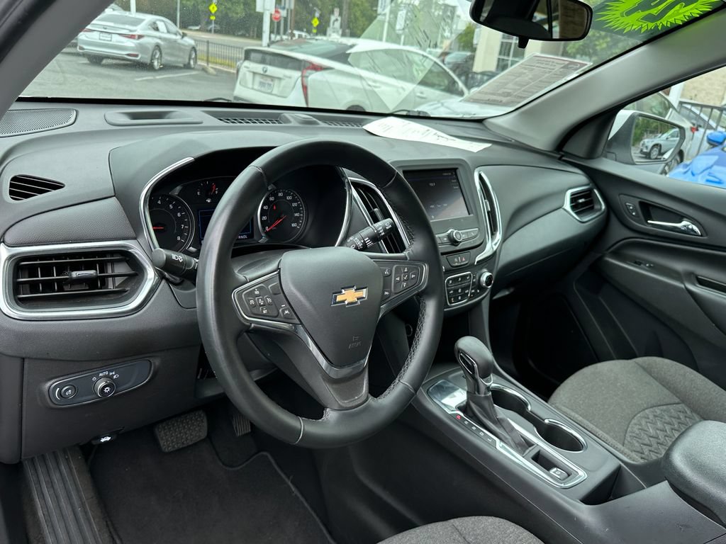 Used 2024 Chevrolet Equinox LT FWD image 23