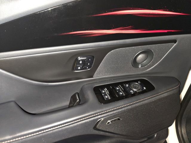 Used 2024 Lincoln Nautilus Premier w/ Equipment Group 102A image 13